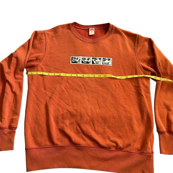 Disney Mickey Mouse x Keith Haring Uniqlo Graphic Crewneck Sweatshirt Sz Medium - Picture 5 of 9